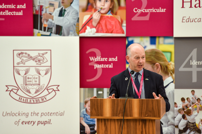 5 советов, как казахстанским школьникам поступить в лучшие университеты мира