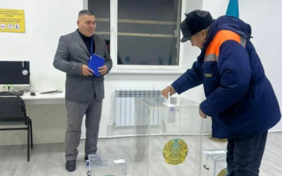 Заместитель акима выиграл выборы в Алге