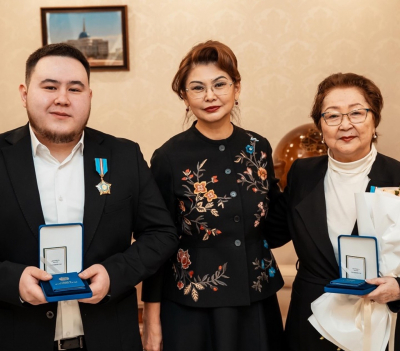 Иманбеку вручили госнаграду