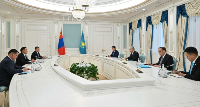 Токаев провел встречу с Председателем Парламента Монголии