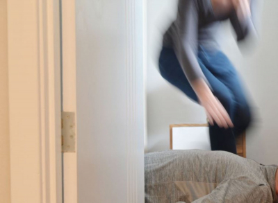 Тело мужчины обнаружили спустя три недели в многоэтажке Атырау